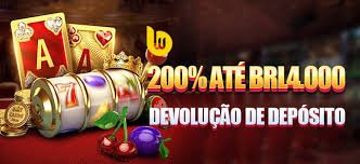 Bangladesh mobile browsing scene with instant games content on bed 678